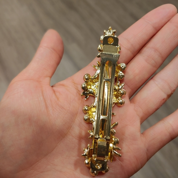 Cherry blossom sakura crystal hair pin - Picture 4 of 4